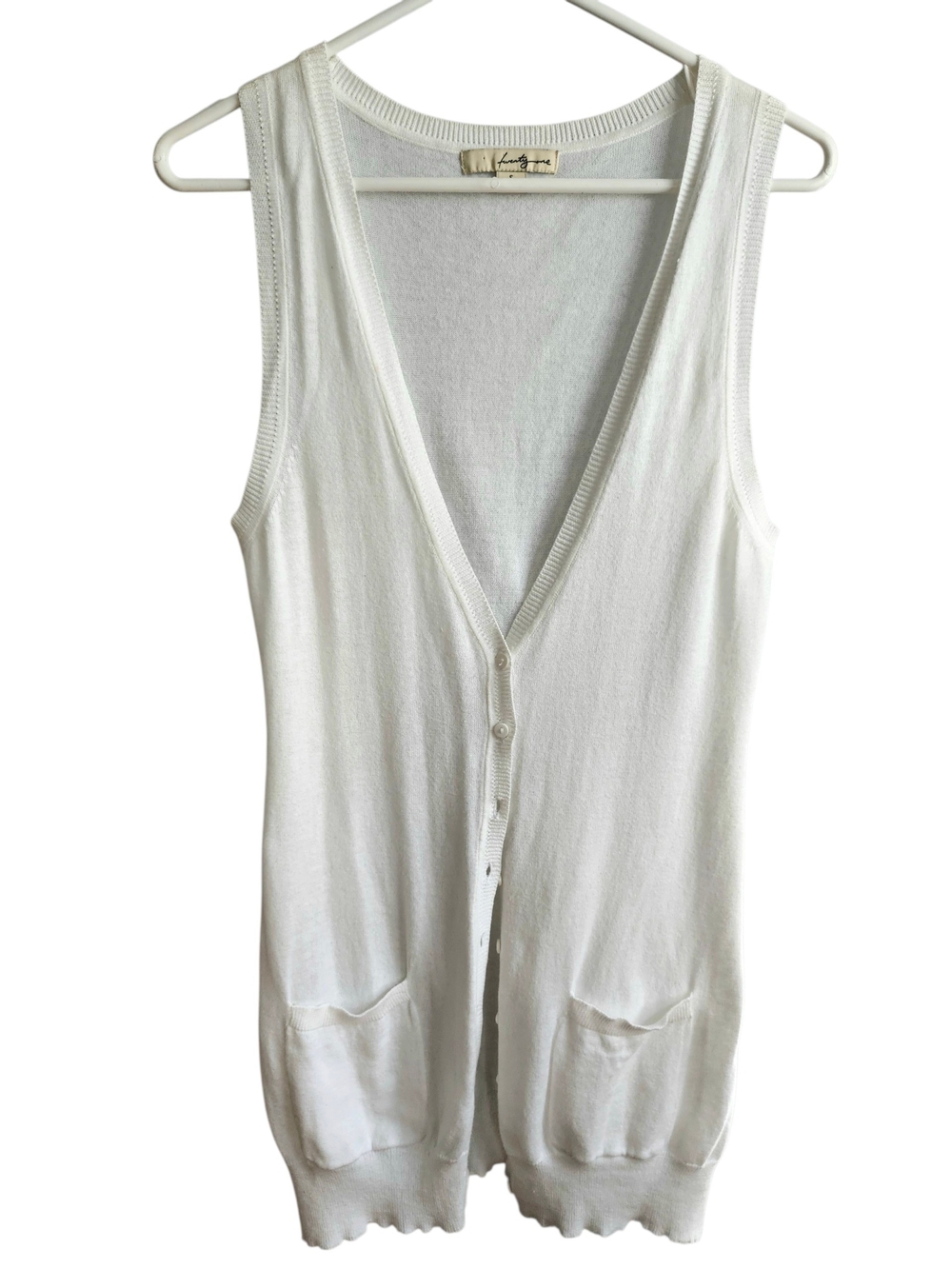 Forever 21 White Sleeveless Button-Down Knit Vest S